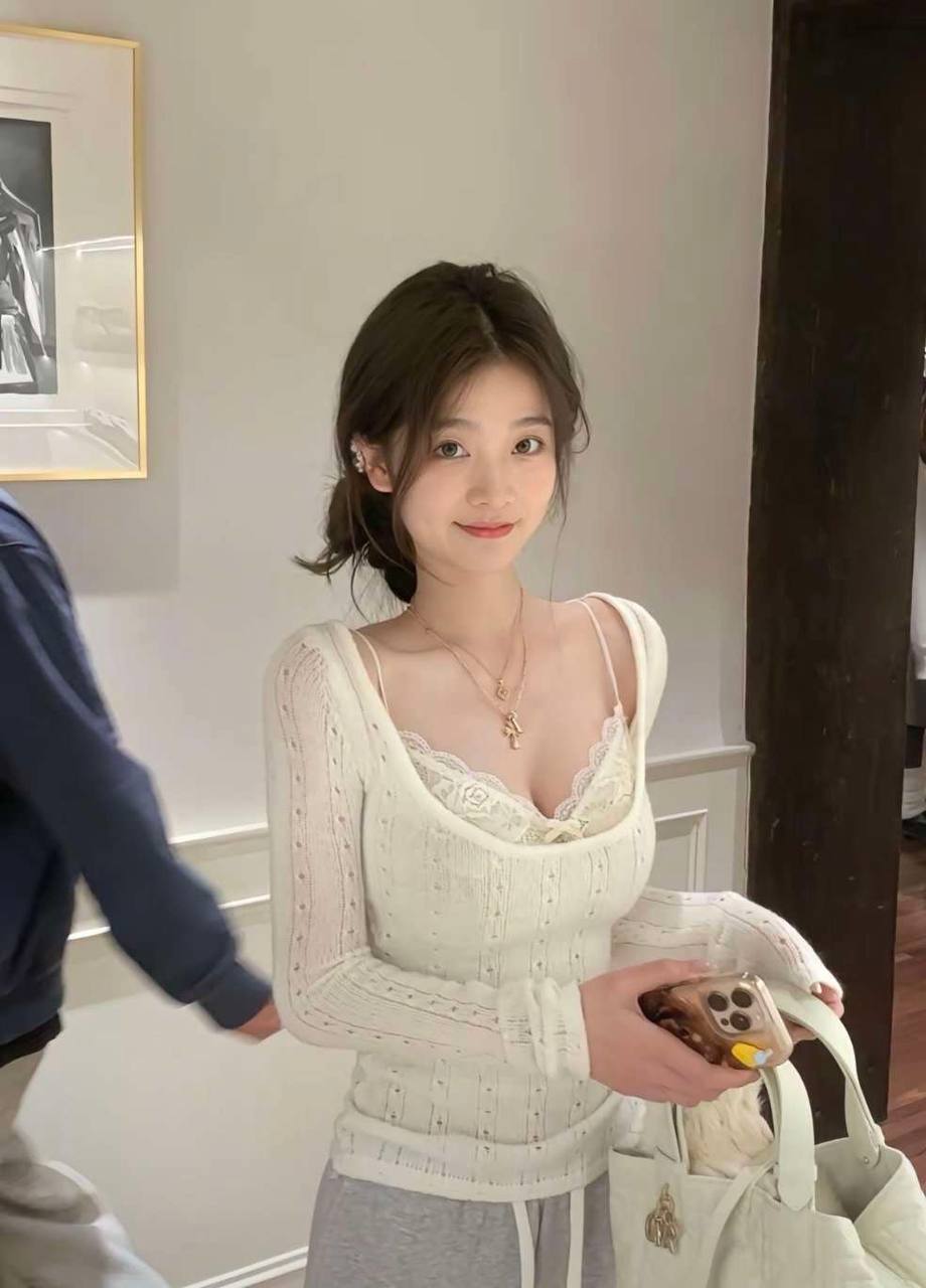 乖张灵动少女芙芙
