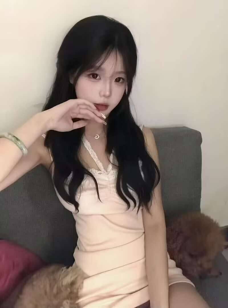 娇小可人安瑾