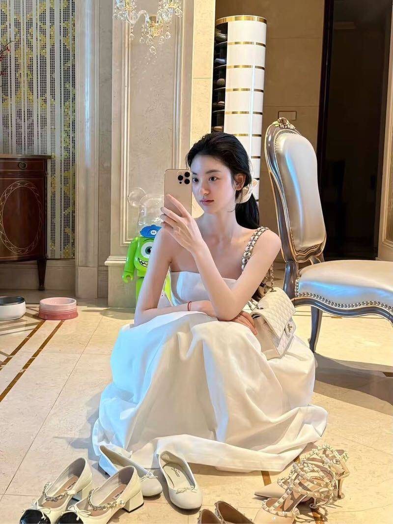 眉眼灵动莉儿