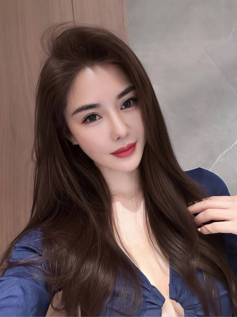 成熟御姐Zelyn