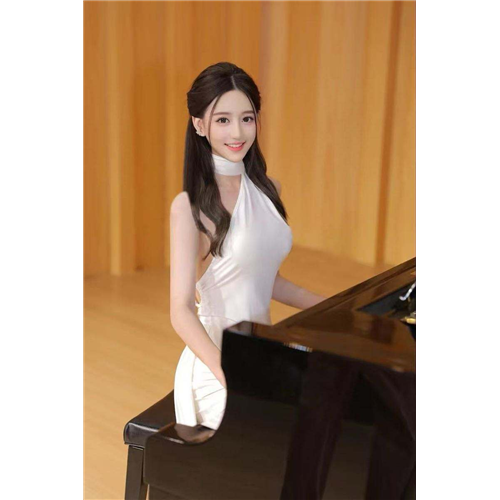 耐看素颜脸Velyn