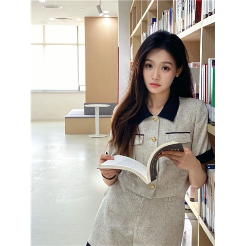 傻白甜学妹Olyne