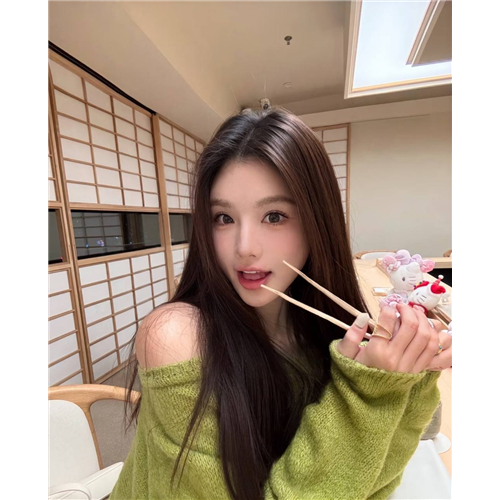 天然系甜美校花Kyros